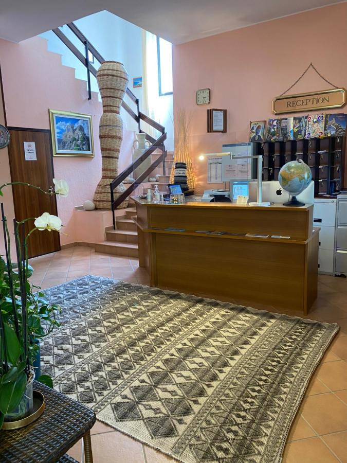 Il Castello Hotell Villaputzu Eksteriør bilde