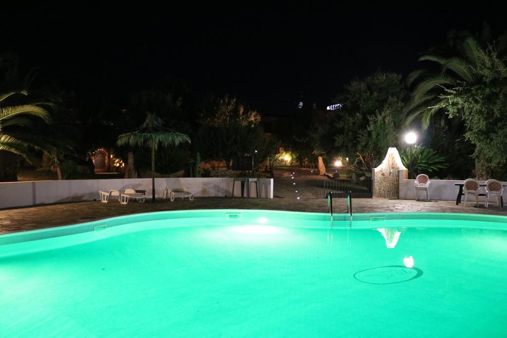 Il Castello Hotell Villaputzu Eksteriør bilde